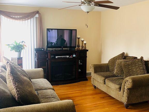 2nd image of 8504 Drake Ave