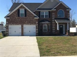 618 Red Oak Ln, Hinesville, GA 31313