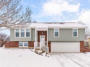 1900 NE Patterson Dr, Lees Summit, MO 64086