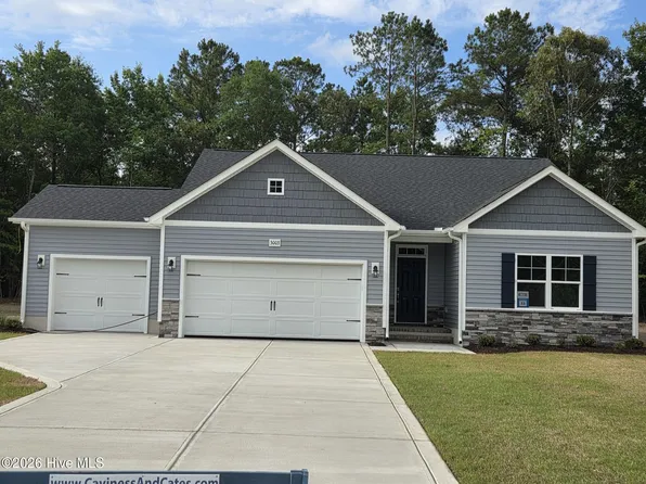 3003 Tucker Hill Drive, Grimesland, NC 27837