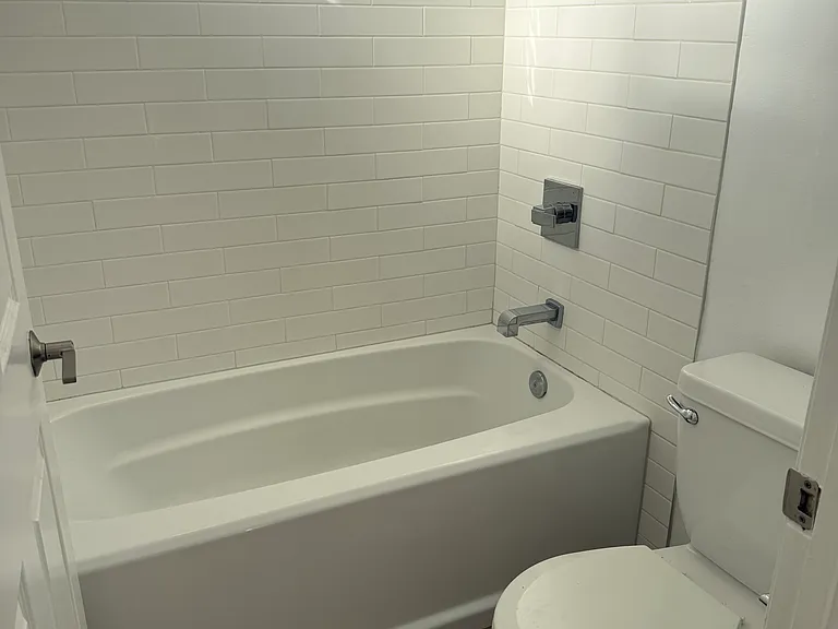 1520 S Bedford St #7 — Photo 12