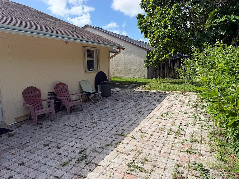 5842 Lake George Pl — Photo 12