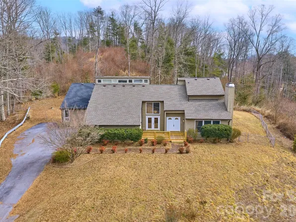 2025 Howard Gap Rd, Hendersonville, NC 28792