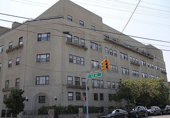 3rd image of 62-10 Woodside Ave #403