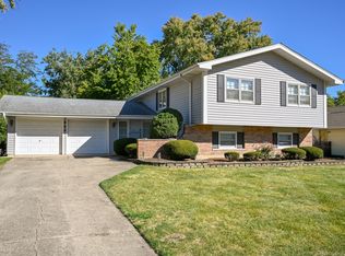 21W664 Glen Valley Dr, Glen Ellyn, IL 60137