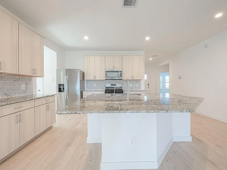 4303 Whitefish Ln — Photo 12