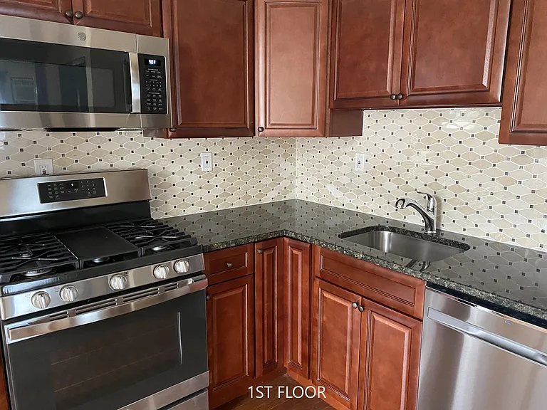 116 Morris Ave #1 — Photo 7