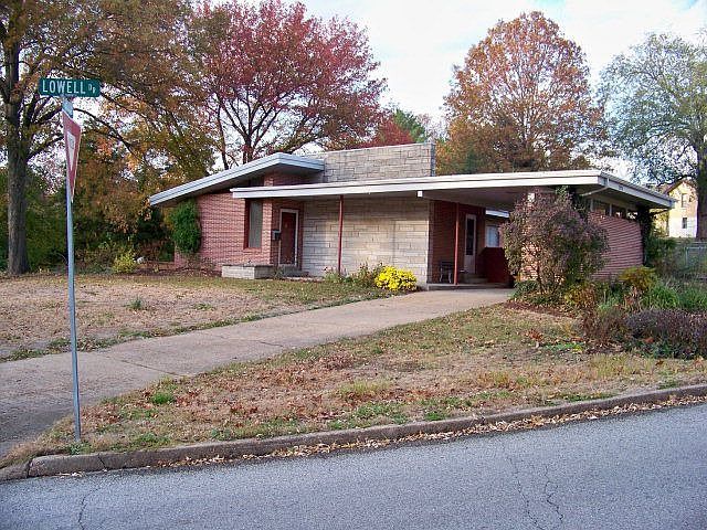 1st image of 2124 Lowell Dr