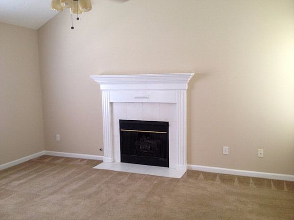 2nd image of 2842 Cranbrook Dr