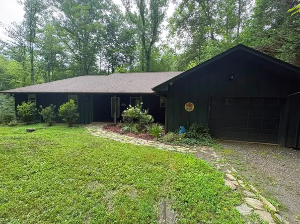 178 Crossover Ln, Hayesville, NC 28904