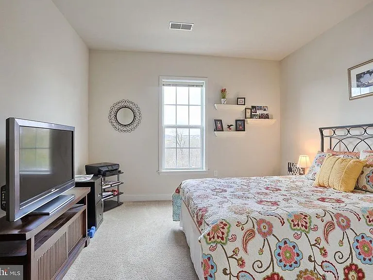 726 Whitetail Dr — Photo 13