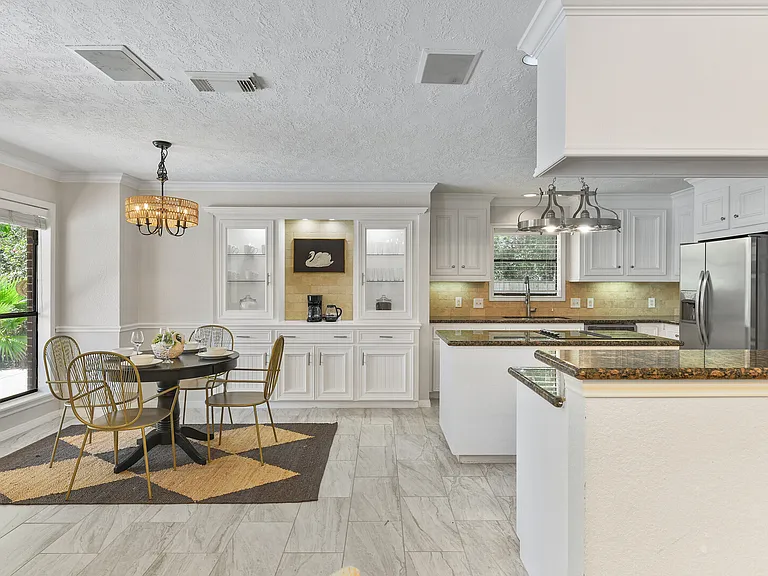 Live Oak Ln — Photo 8