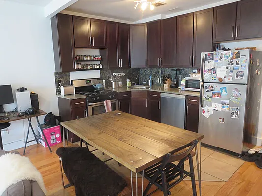 Rented by Eliaman Group, LLC | media 14