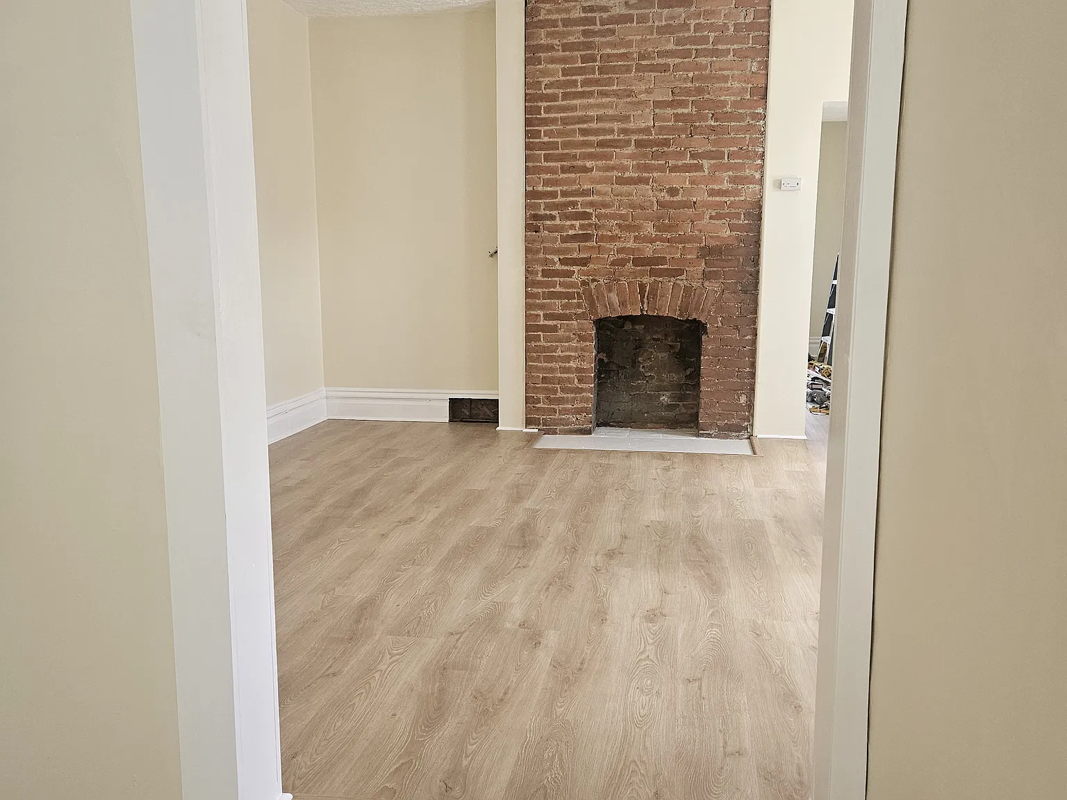 1 bed, 900 sqft, $1,500 — Photo 1