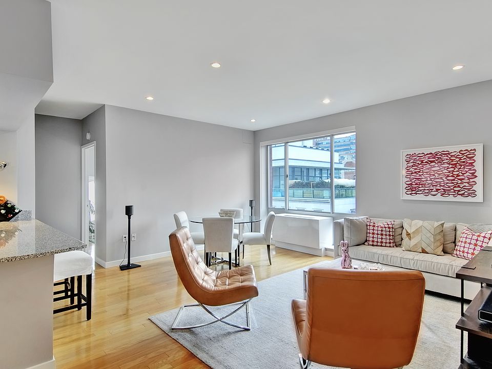 1st image of 555 W 23rd St