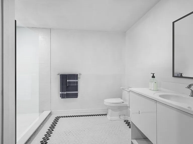 139 5th Ave #4C — Photo 10