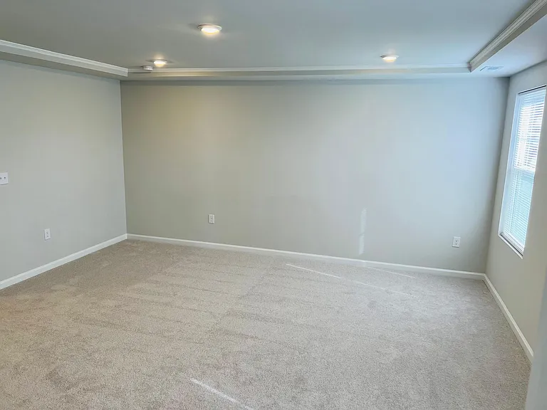 1009 Aberleigh Ln — Photo 9
