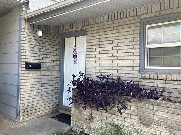2nd image of 131 Southill Rd