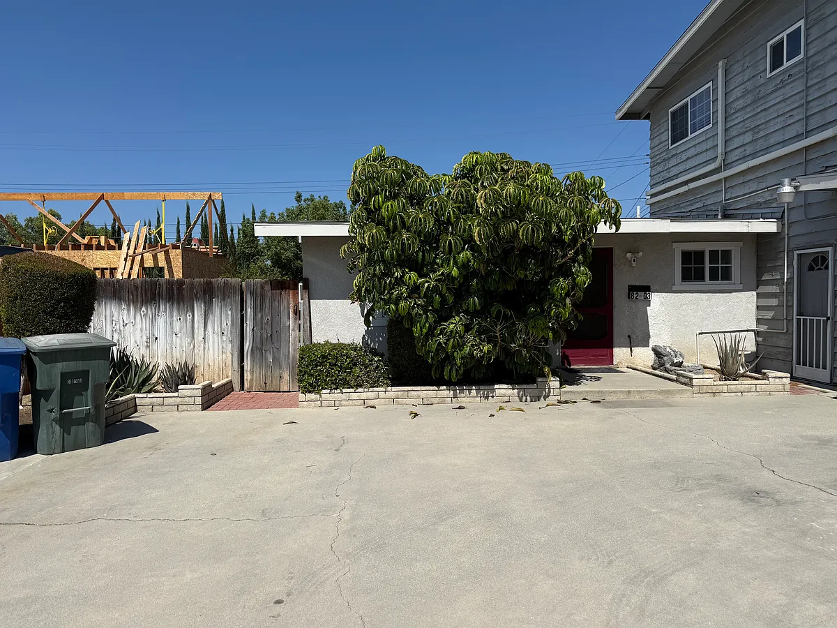 Building Photo - 8203 Helena Ave #A
