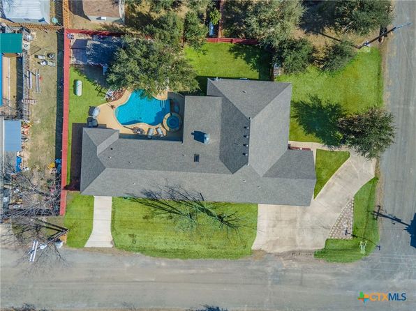311 Clayton Dr, Gatesville, TX 76528