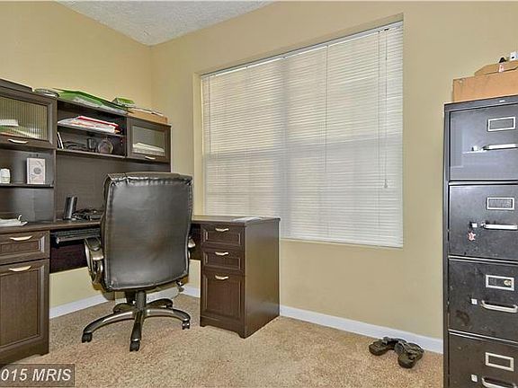 3rd image of 3187 Antrim Cir