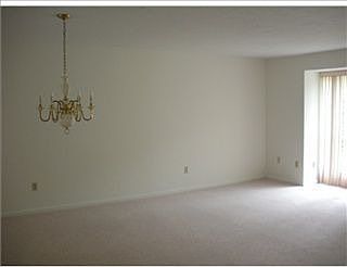 3rd image of 546 Lakewood Dr