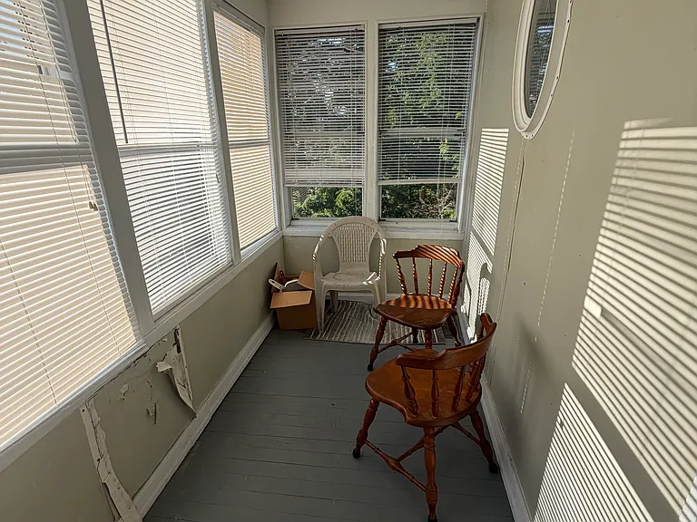 98 Boyd St #2 — Photo 8