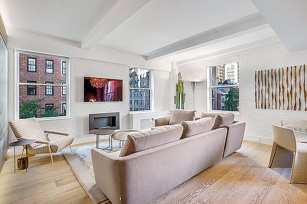 1st image of 23 E 10th St APT 319