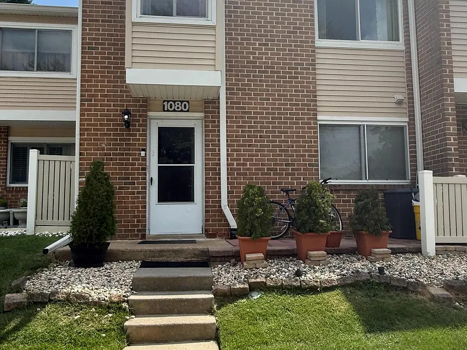 1080 Pendleton Ct