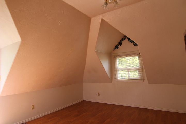 1st image of 644 N Water Ave APT 1