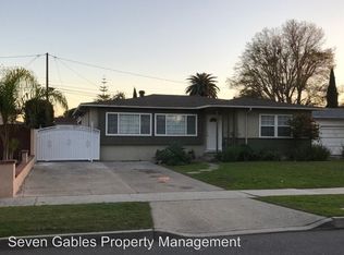 1122 Carlton Pl, Santa Ana, CA 92707