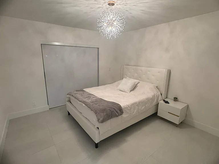 18 Selby Ln — Photo 10