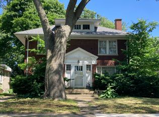 622 Sexton St, Aurora, IL 60505