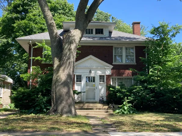 622 Sexton St, Aurora, IL 60505