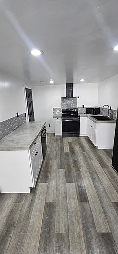 4105 N Adams St #102 Photo 1