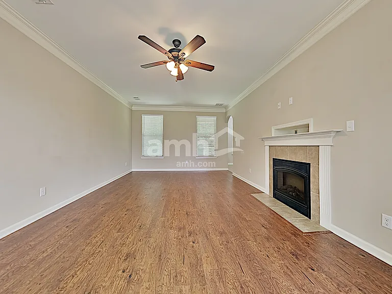 4957 Shira Dr — Photo 6