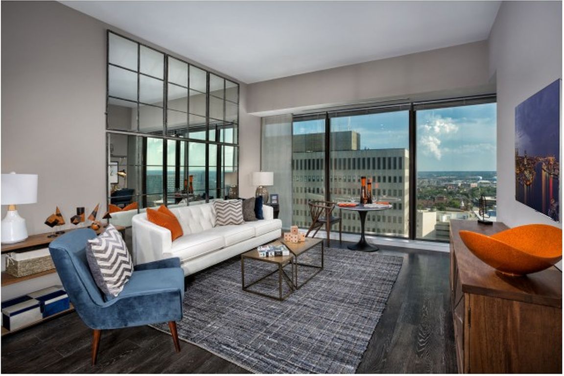 Dramatic one bedroom apartment home