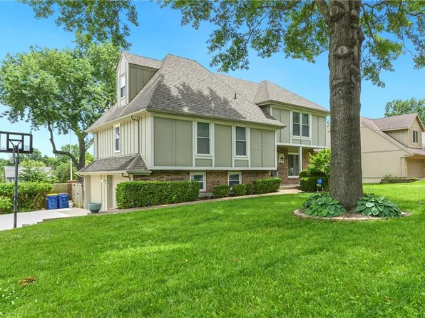 10119 Earnshaw St, Lenexa, KS 66215