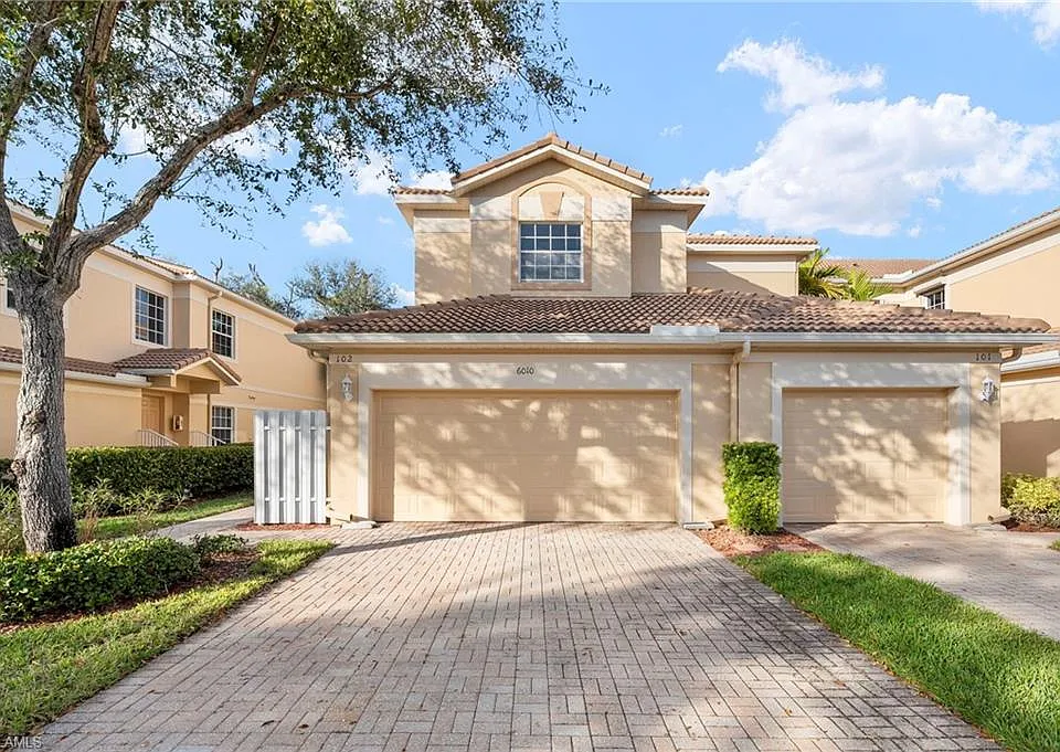 6010 Jonathans Bay Cir #102