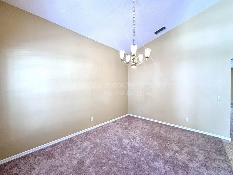10118 Shortwood Ln — Photo 6