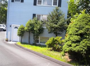 5 Academy Hill Rd, Derby, CT 06418