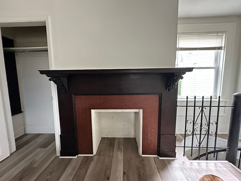 1st image of 440 W Utica St #2
