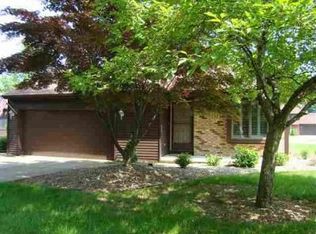 1855 Wedgefield, Jackson, MI 49201