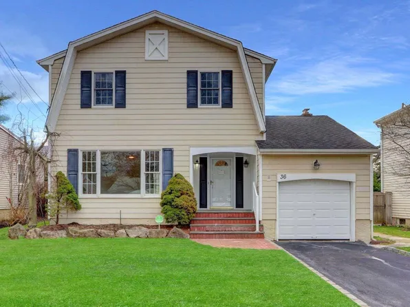 36 Forester Court, Northport, NY 11768