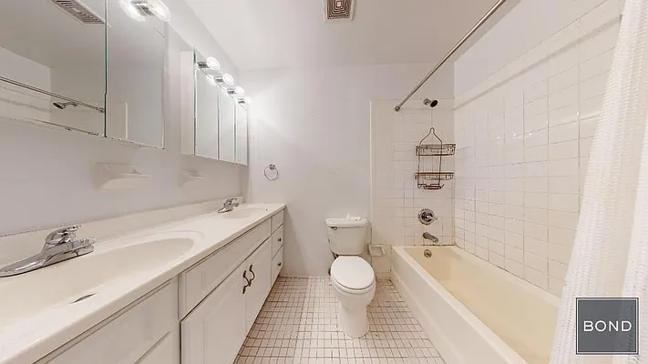 Rented by Bond New York | media 18