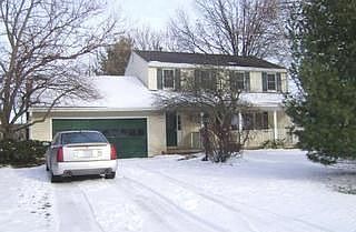 1st image of 680 Hawthorne Dr