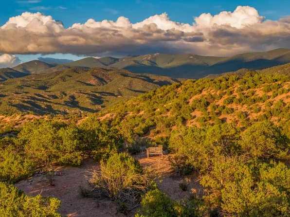 66 Tesuque Rdg, Santa Fe, NM 87501