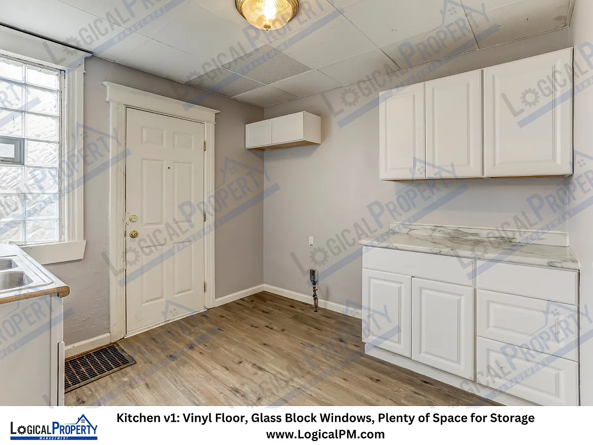 Building Photo - 5858 Seneca St