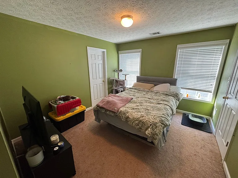 237 Wiltshire Dr — Photo 18