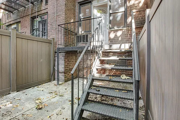 Rented by Algin Management | media 5